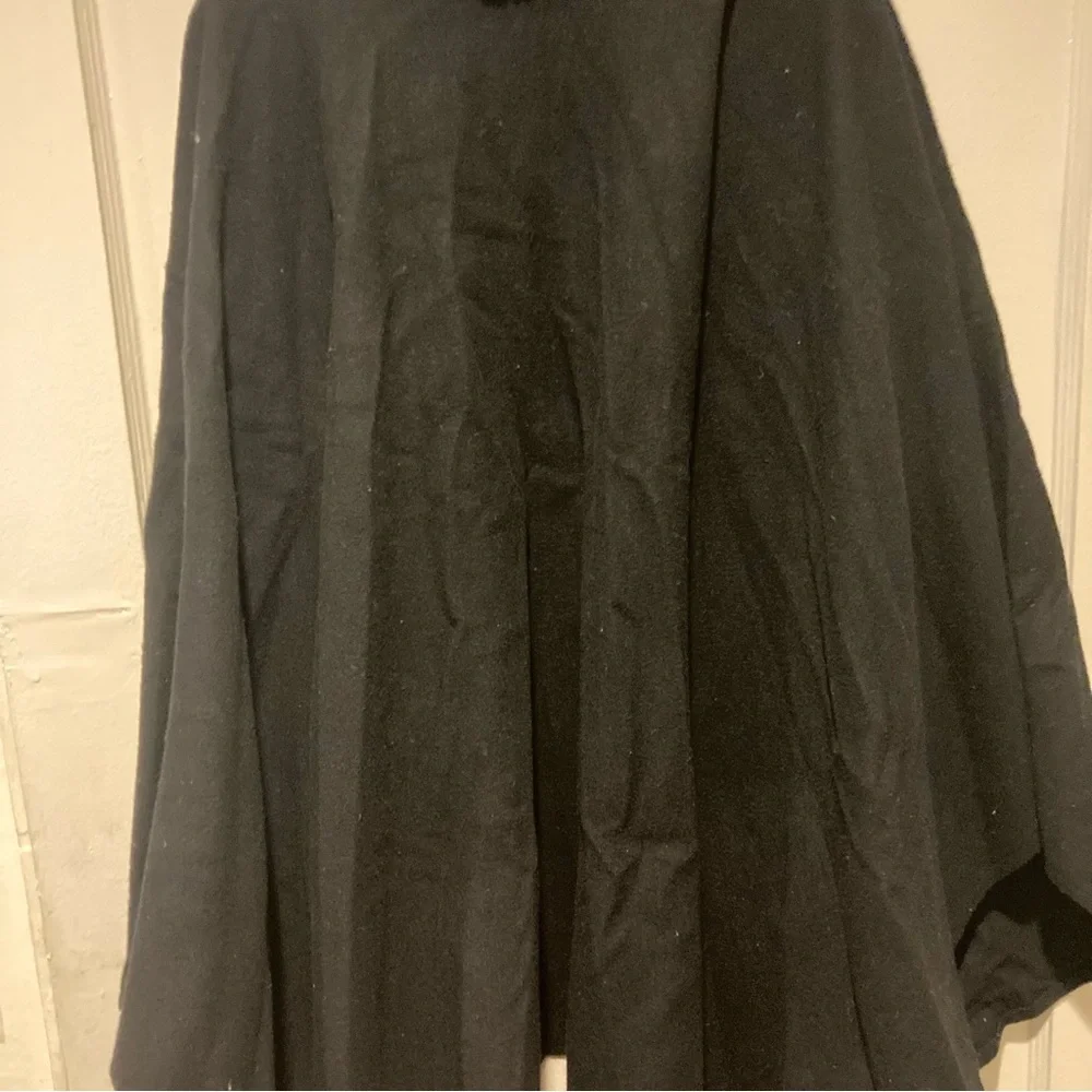 Vintage Komitor Heavy Wool Cape Poncho Faux Fur Trim One Size Fits All
